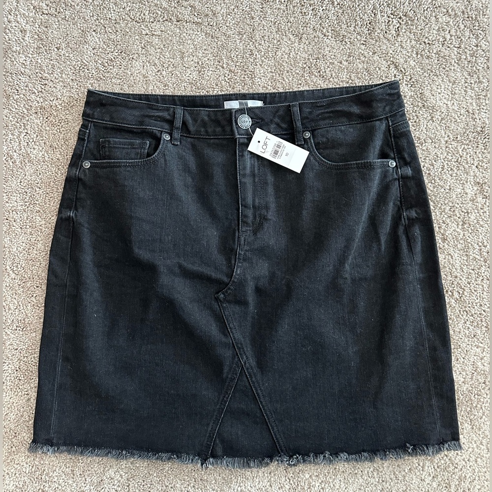 LOFT Black Denim Frayed Skirt NWT Size 10